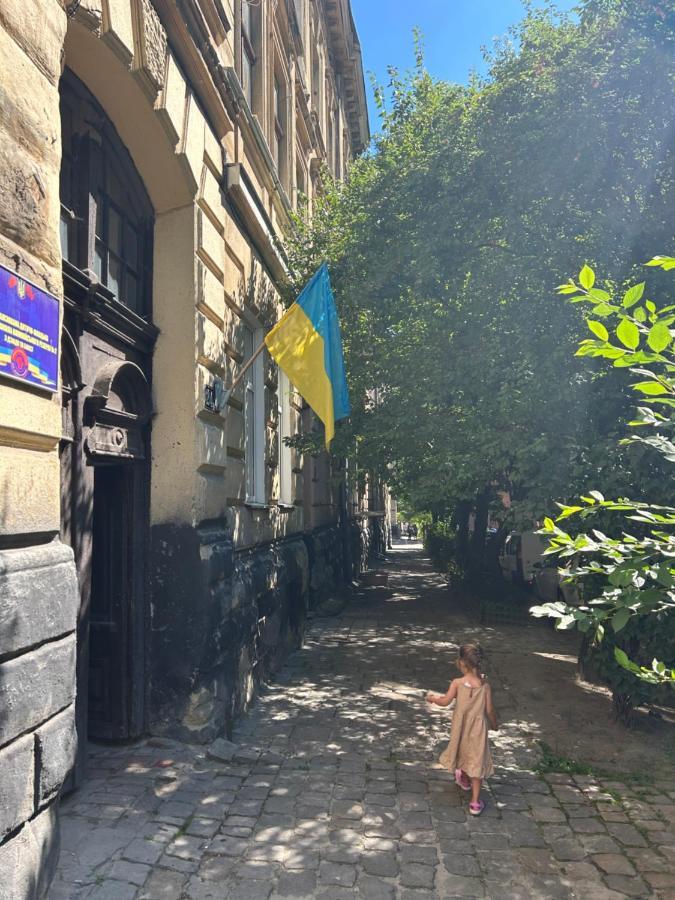 Miamo Apart Вулиця Кучера 24 Lviv Kültér fotó