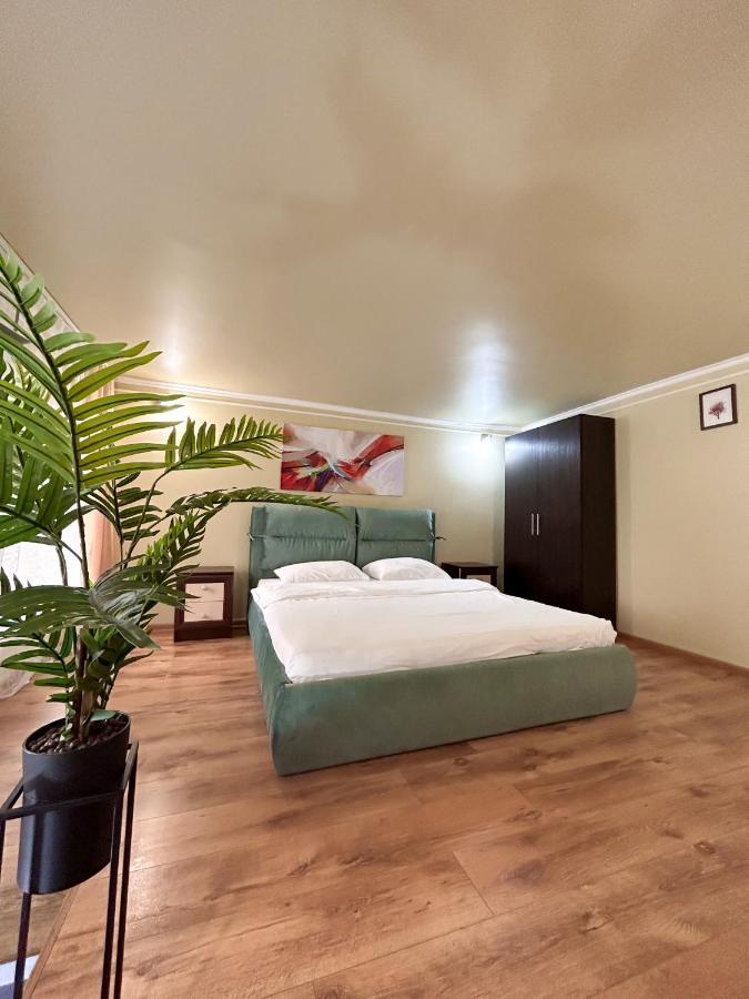 Miamo Apart Вулиця Кучера 24 Lviv Kültér fotó